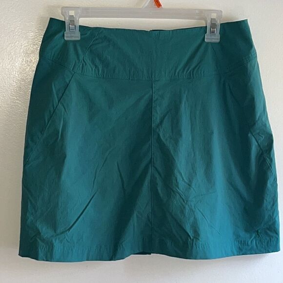 EXCELLENT CONDITION SIZE 8 GREEN ROYAL ROBBINS DISCOVERY SKORT - Picture 3 of 7